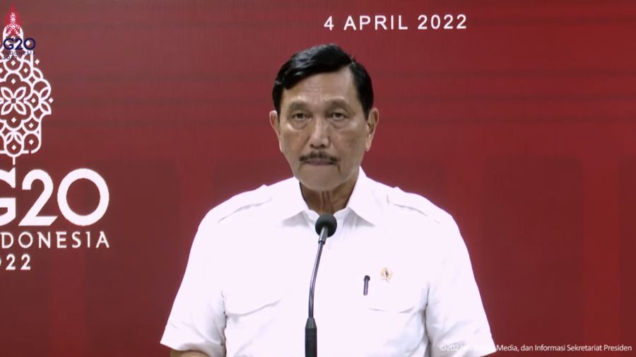 Keterangan Pers Rapat Terbatas Evaluasi PPKM, Kantor Presiden, Senin (4/4/2022. (Tangkapan layar youtube Sekretariat Presiden)