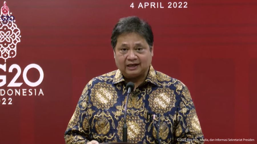 Keterangan Pers Rapat Terbatas Evaluasi PPKM, Kantor Presiden, Senin (4/4/2022. (Tangkapan layar youtube Sekretariat Presiden)