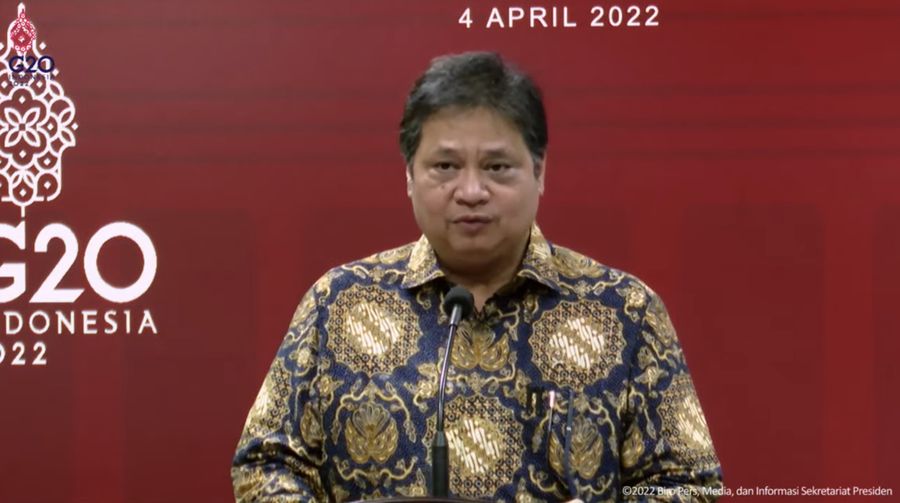 Keterangan Pers Rapat Terbatas Evaluasi PPKM, Kantor Presiden, Senin (4/4/2022. (Tangkapan layar youtube Sekretariat Presiden)