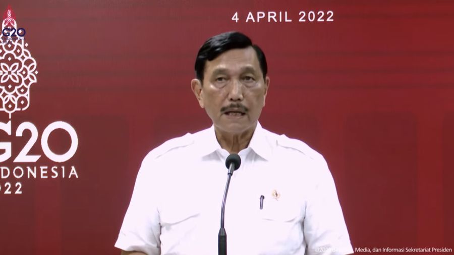 Keterangan Pers Rapat Terbatas Evaluasi PPKM, Kantor Presiden, Senin (4/4/2022. (Tangkapan layar youtube Sekretariat Presiden)