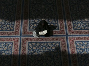 6 Doa Penenang Hati dan Pikiran yang Gelisah dalam Islam