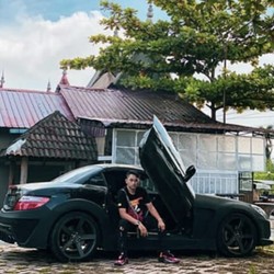 Begini Awalnya Indra Kenz Kepincut Binomo dari Fakarich