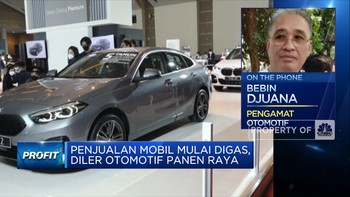 Penjualan Mobil 2022 Digas, Bisa Dekati 1 Juta Unit?