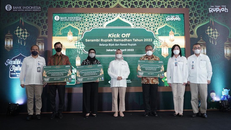 Bank Indonesia (BI) dan PT Bank Rakyat Indonesia (Persero) Tbk melakukan kolaborasi dalam pelayanan penukaran uang rupiah di Jakarta selama bulan suci Ramadan 1443 H. (Dok: BRI)