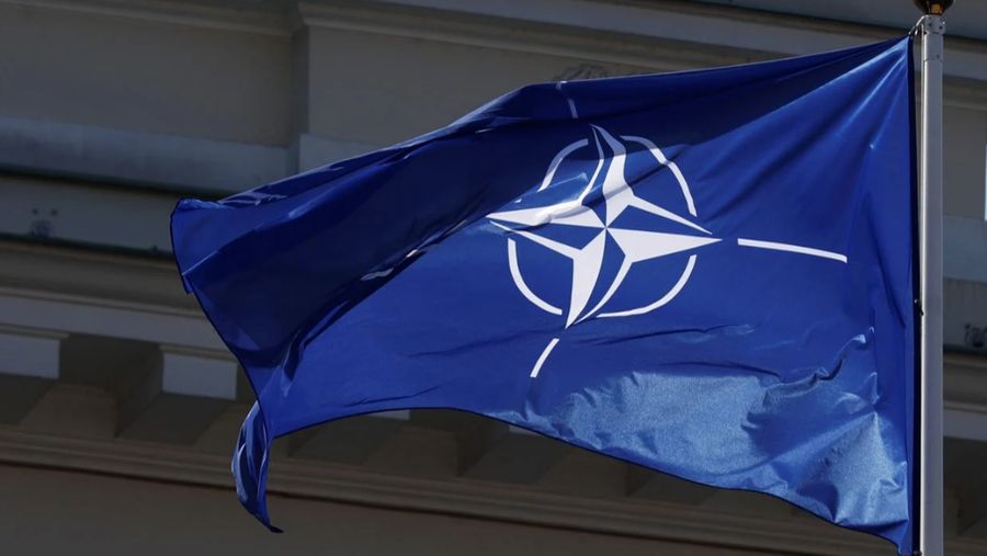Bendera NATO (REUTERS/File)