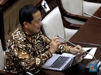 OJK Akan Punya Senjata Baru 'Kawinkan' Bank