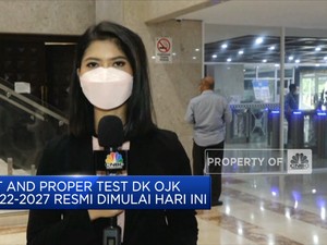 DPR Cecar Calon Ketua DK OJK Soal Perlindungan Konsumen