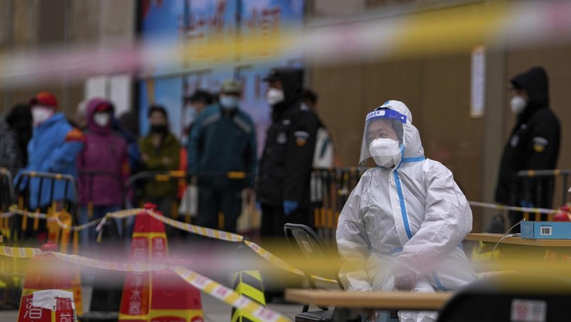 Lonjakan kasus covid-19 di China (AP/Andy Wong)