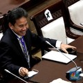 Mirza Mundur dari Komisaris Independen Sarana Menara (TOWR)