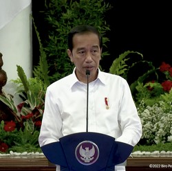 Harga Naik Jelang Lebaran, Jokowi Warning Menteri: Hati-hati!