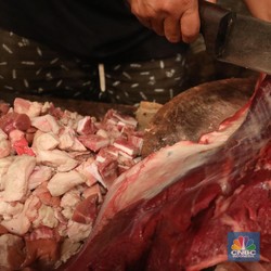 Harga Sembako Makin Gila, Daging Sapi di Jakarta Pecah Rekor