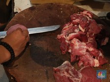 Pak Jokowi! Harga Daging Lagi 'Terbang', Pedagang Merintih