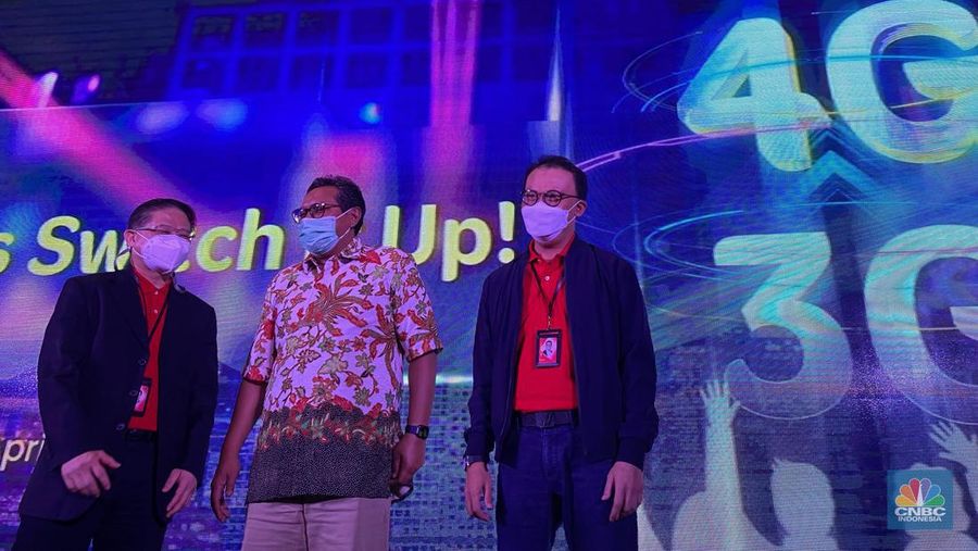Direktur Planning and Transformation Telkomsel Wong Soon Nam, Direktur Jenderal Sumber Daya dan Perangkat Pos dan Informatika Ismail, Direktur Network Telkomsel  Nugroho
