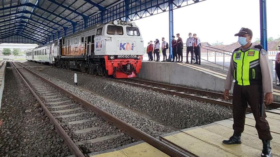 KA Lokal Pangrango Bogor- Sukabum