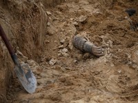 Usir Pasukan Putin, Ukraina Temukan Kuburan Massal di Izium