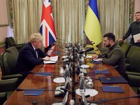Perang Makin Panas, Rusia Sebut Inggris Provokator Ukraina