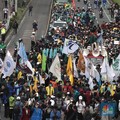 Aksi Massa di Depan Gedung DPR Sempat Berlangsung Ricuh