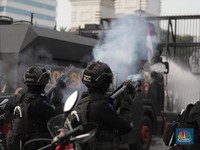 Begini Ricuhnya Demo Massa Mahasiswa di DPR