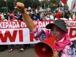 Massa Ibu-Ibu Mendekati Istana Jokowi, Protes Minyak Goreng!