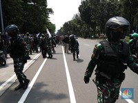 Pengamanan Nataru: 166 Ribu Personil TNI-Polri 'Turun Gunung'