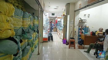 Kios-Kios Pasar Senen Disulap Jadi Gudang, Kok Bisa?