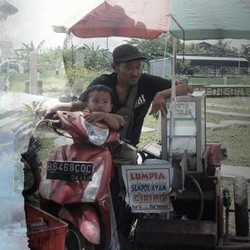 Kisah Pedagang Difabel Cari Nafkah, Butuh Motor untuk Jualan