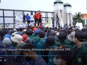 Video: Penampakan Ratusan Mahasiswa Geruduk Gedung DPR
