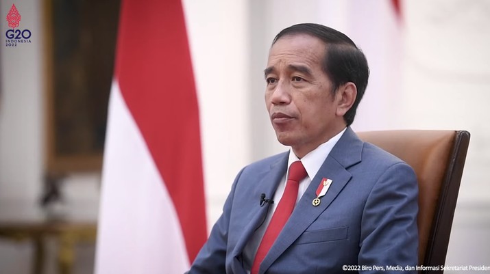 Keterangan Pers Presiden Joko Widodo (Jokowi) terkait Pelantikan KPU dan Bawaslu, Istana Merdeka, 12 April 2022. (Tangkapan Layar Youtube Sekretariat Presiden)