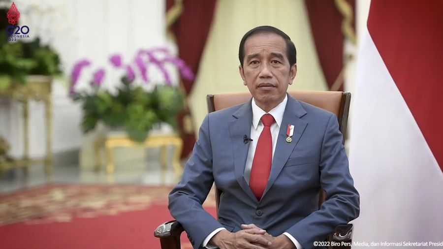 Keterangan Pers Presiden Joko Widodo (Jokowi) terkait Pelantikan KPU dan Bawaslu, Istana Merdeka, 12 April 2022. (Tangkapan Layar Youtube Sekretariat Presiden)