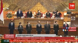 Momen Petinggi OJK Dapat Restu di Paripurna DPR