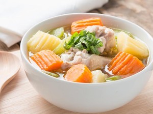 Resep Sop Ayam Berkuah Bening Sederhana
