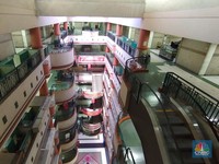 Sepi Bak Kuburan, Mal Hits Jakarta Ini Sekarang Dagang Tisu