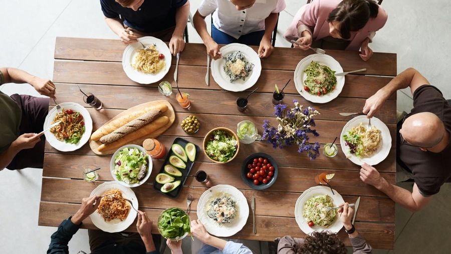 Ilustrasi Buka Puasa (Photo by fauxels via pexels)