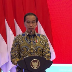 Kok 40 Tahun RI Bangun Jalan Cuma 780 Km? Ini Kata Jokowi!