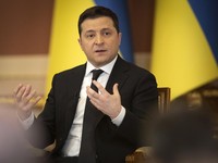 Zelensky: AS Tak Boleh Datang ke Ukraina Dengan Tangan Kosong