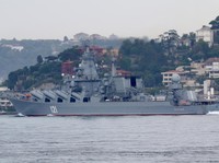 Alert! 7 Kapal Militer Rusia Terlihat di Lepas Pantai Jepang