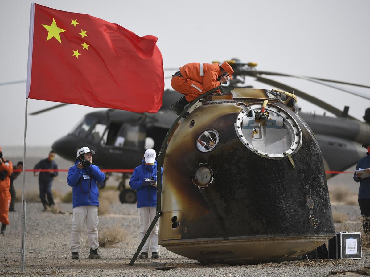 Badan Roket China Diduga Sebabkan Kawah Ganda Misterius di Bulan