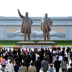 20 Larangan 'Gila' di Korea Utara, Termasuk Mendengarkan Kpop