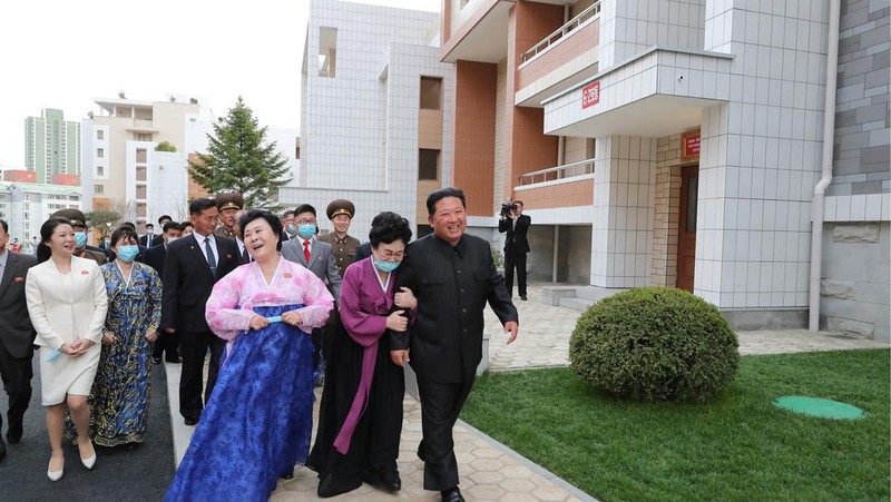 North Korean leader Kim Jong Un attends a tape-cutting ceremony to mark the completion of a terraced residential district on a bank of the Pothong River in Pyongyang, North Korea, April 13, 2022. Picture taken April 13, 2022 by North Korea's Korean Central News Agency (KCNA). KCNA via REUTERS ATTENTION EDITORS - THIS IMAGE WAS PROVIDED BY A THIRD PARTY. REUTERS IS UNABLE TO INDEPENDENTLY VERIFY THIS IMAGE. NO THIRD PARTY SALES. SOUTH KOREA OUT. NO COMMERCIAL OR EDITORIAL SALES IN SOUTH KOREA.