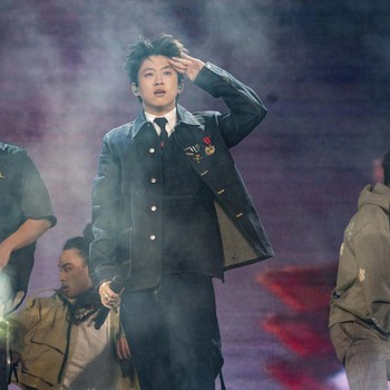 Aksi Rich Brian, Niki Sampai 2NE1 Hebohkan Festival Coachella