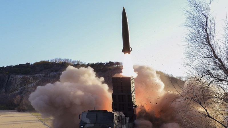 North Korean leader Kim Jong Un gestures as he watches the test-firing of a new-type tactical guided weapon according to state media, North Korea, in this undated photo released on April 16, 2022 by North Korea's Korean Central News Agency (KCNA).    KCNA via REUTERS    ATTENTION EDITORS - THIS IMAGE WAS PROVIDED BY A THIRD PARTY. REUTERS IS UNABLE TO INDEPENDENTLY VERIFY THIS IMAGE. NO THIRD PARTY SALES. SOUTH KOREA OUT. NO COMMERCIAL OR EDITORIAL SALES IN SOUTH KOREA.