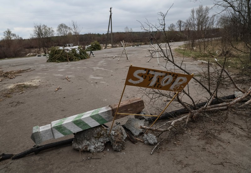 UKRAINE-CRISIS/CHORNOBYL Trenches dug by the Russian military are seen in an area with high levels of radiation called the Red Forest, as Russia's attack on Ukraine continues, near the Chornobyl Nuclear Power Plant, in Chornobyl, Ukraine April 16, 2022. Picture taken with a drone. REUTERS/Gleb Garanich