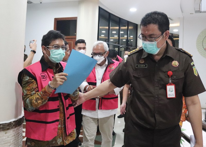 Kejaksaan Agung (Kejagung) menetapkan empat orang tersangka dalam kasus korupsi pemberian fasilitas ekspor crude palm oil atau CPO atau minyak goreng. (Dok.Kejagung) Kejaksaan Agung (Kejagung) menetapkan empat orang tersangka dalam kasus korupsi pemberian fasilitas ekspor crude palm oil atau CPO atau minyak goreng. (Dok.Kejagung)
