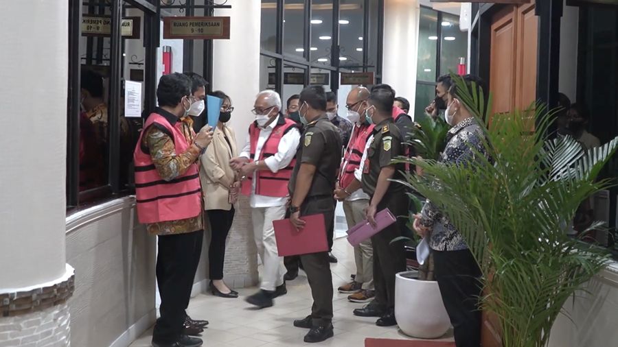 Kejaksaan Agung (Kejagung) menetapkan empat orang tersangka dalam kasus korupsi pemberian fasilitas ekspor crude palm oil atau CPO atau minyak goreng. (Dok.Kejagung)