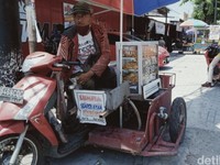 Peri, Pedagang Lumpia Difabel Tak Patah Arang Jalani Hidup
