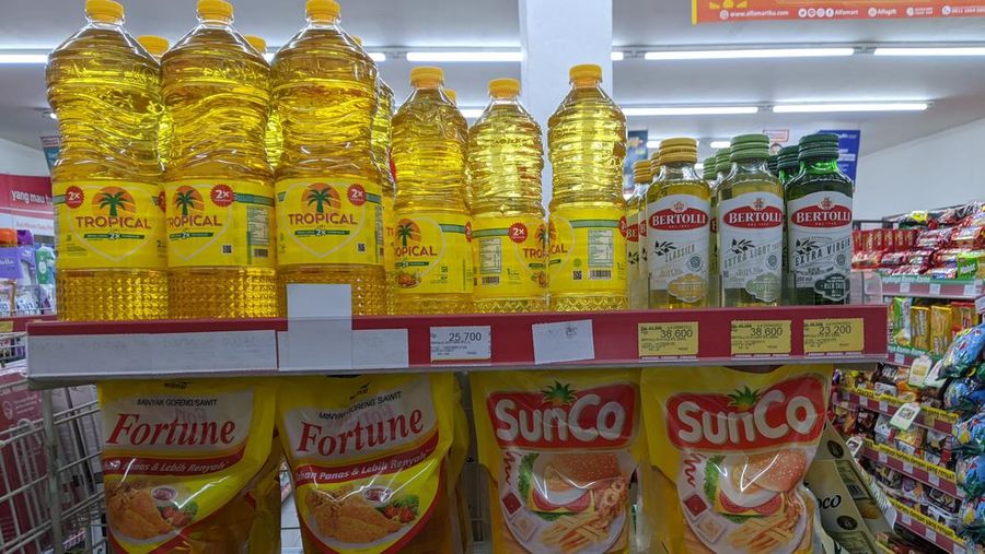 Harga Minyak Goreng. (CNBC Indonesia/Emir)