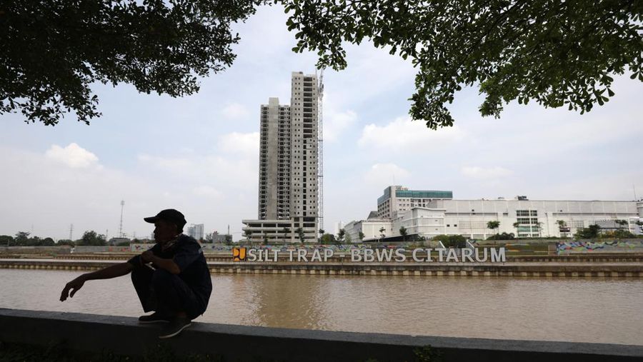 Proyek revitalisasi Kalimalang tahap II yang digadang-gadang mirip dengan Sungai Cheonggyecheon di Seoul Korea Selatan. (Cnbc Indonesia/Tri Susilo)