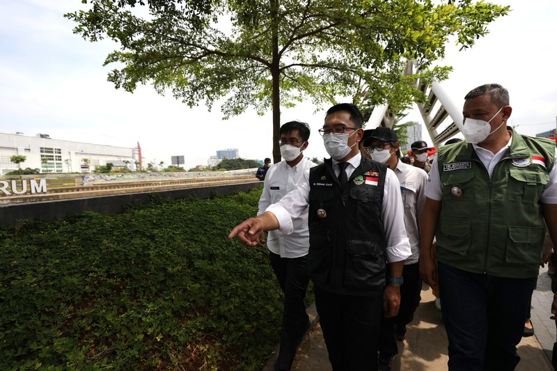 Proyek revitalisasi Kalimalang tahap II yang digadang-gadang mirip dengan Sungai Cheonggyecheon di Seoul Korea Selatan. (Cnbc Indonesia/Tri Susilo)