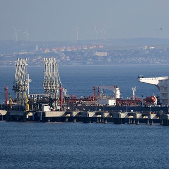 UE Serang Putin Lagi, Kapal Tanker Minyak Rusia Disita Yunani