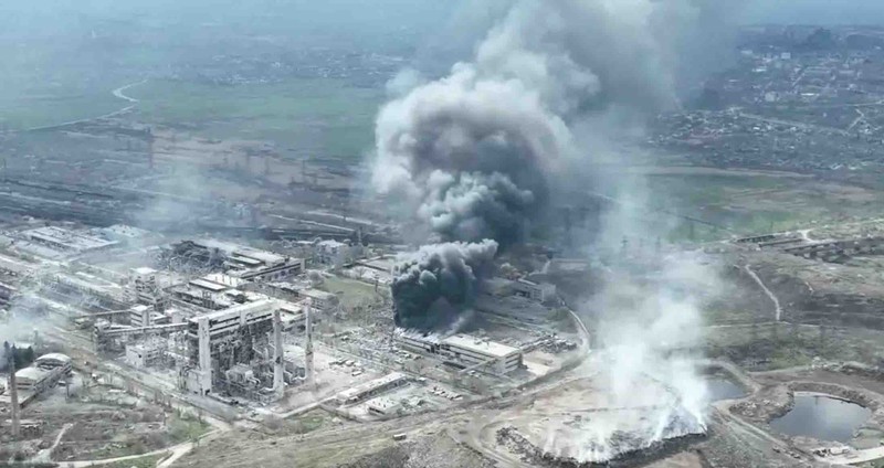 Smoke rises above Azovstal steelworks, in Mariupol, Ukraine, in this still image obtained from a recent drone video posted on social media. MARIUPOL CITY COUNCIL/via REUTERS  THIS IMAGE HAS BEEN SUPPLIED BY A THIRD PARTY. MANDATORY CREDIT. NO RESALES. NO ARCHIVES.
